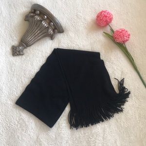 ⭐️ Knit Scarf with fringe - Auclair brand